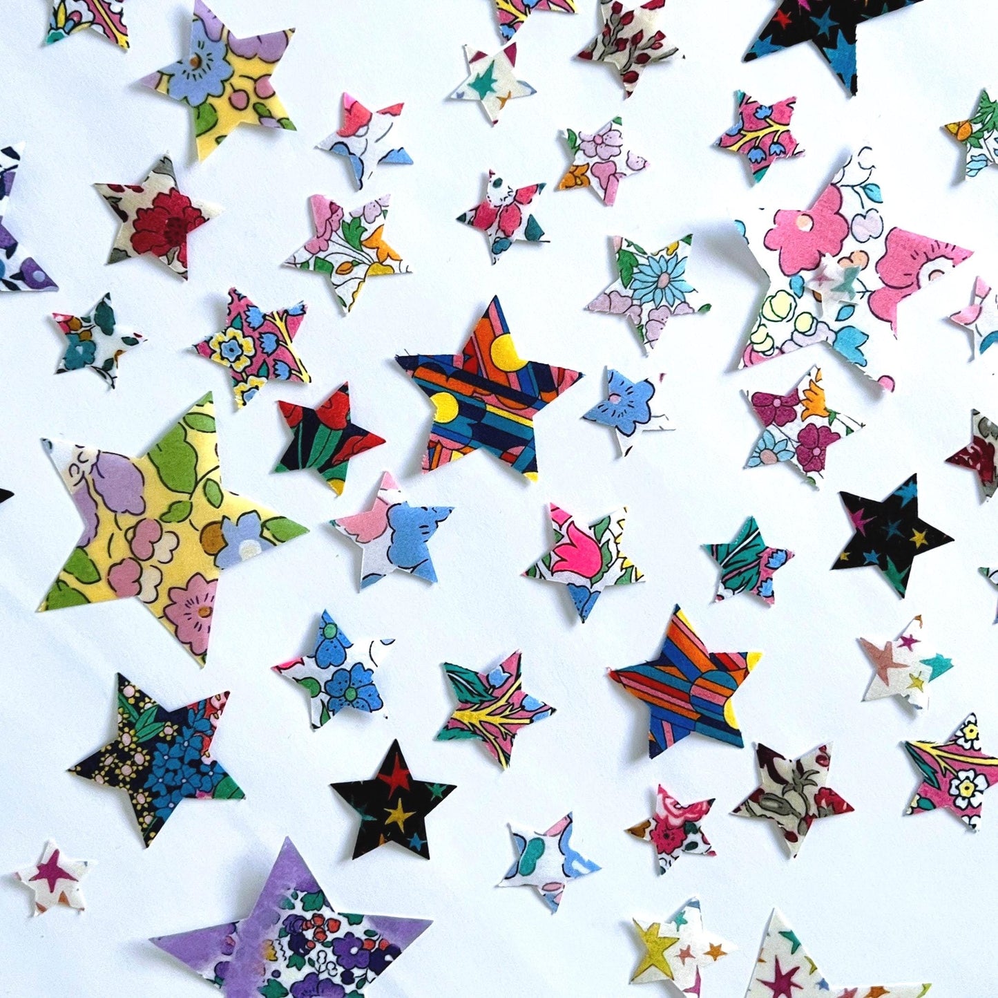 Liberty Fabric Star Appliques – Assorted Prints for DIY Crafts, Quilting, Mending (Iron-On)